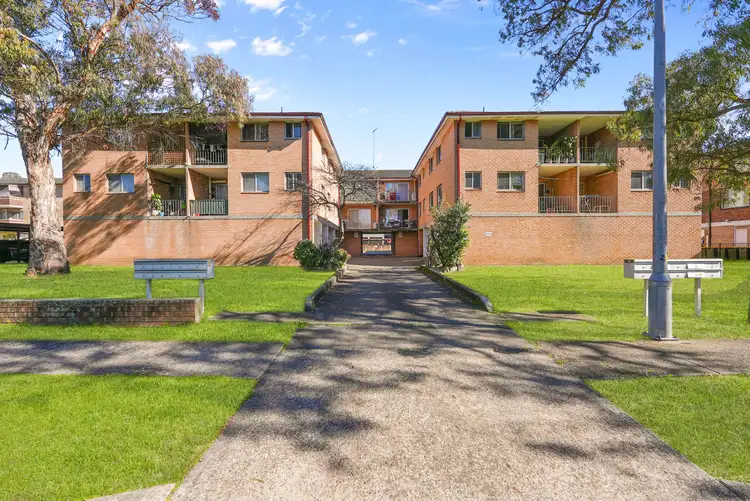 17/25 Cambridge Street, Merrylands NSW 2160