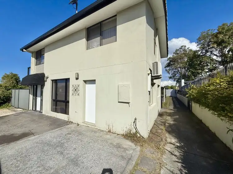 2 Koonan Court, Ashmore QLD 4214