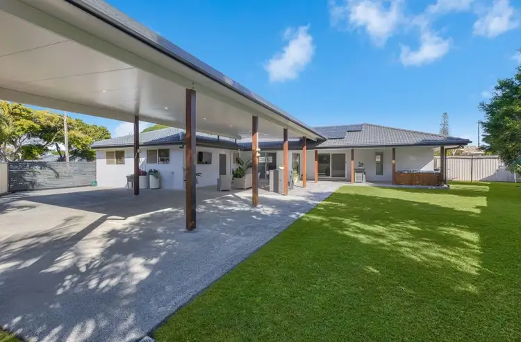 8 Meridian Way, Tweed Heads NSW 2485