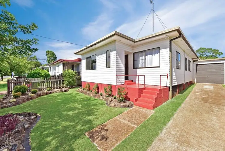 17 Ethel Street, Newtown QLD 4350