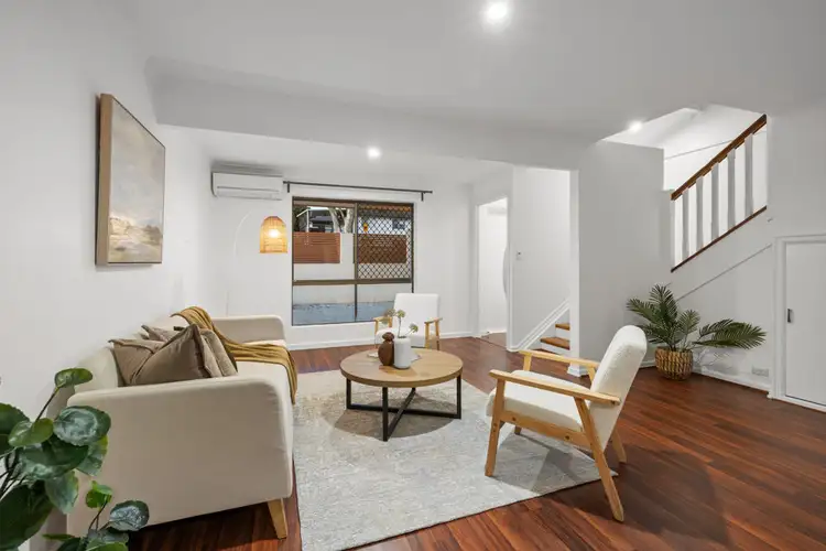 Sixth view of Homely house listing, 23 OAKLEAF ST, Eight Mile Plains QLD 4113