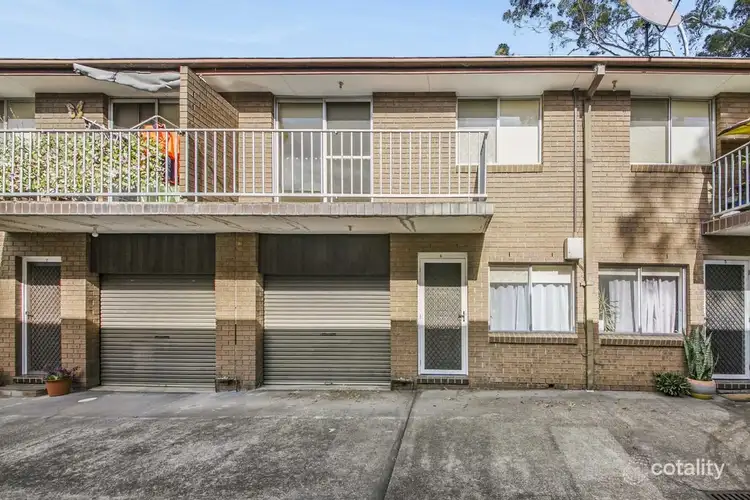 2/32 Chetwynd Rd, Merrylands NSW 2160