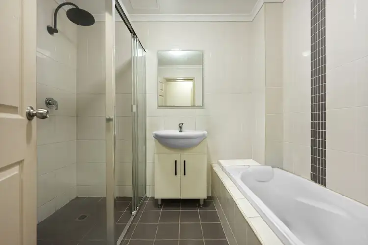 Fifth view of Homely unit listing, 4/30-44 Railway Terrace, Granville NSW 2142