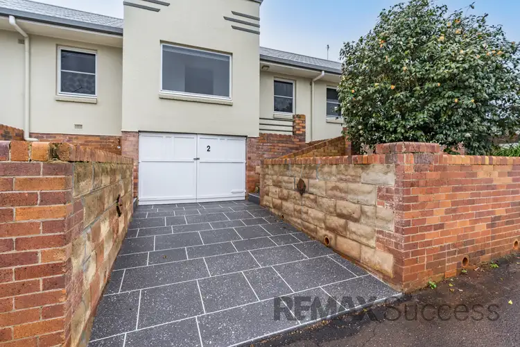 2/145 Bridge Street, North Toowoomba QLD 4350