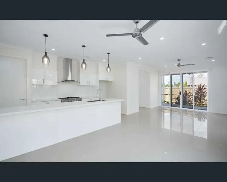 27 VIA ROMA, Surfers Paradise QLD 4217