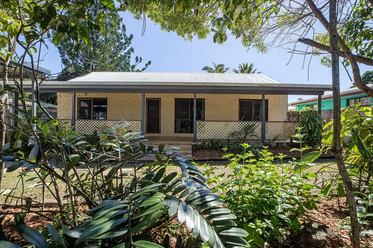 8 Kemp Street, Bucasia QLD 4750