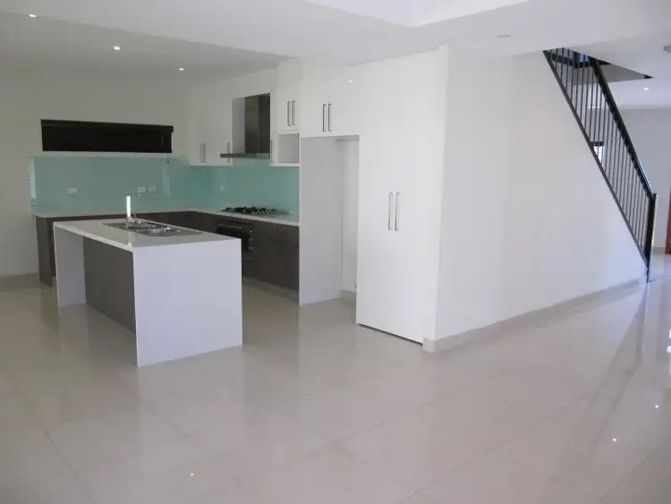 Fifth view of Homely house listing, 10 Batehaven Cl, Prestons NSW 2170