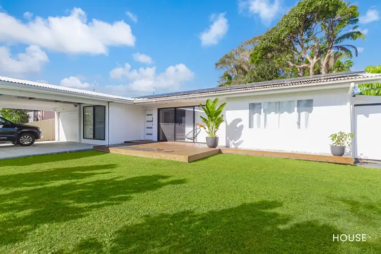 24 Lloyd Street, Tweed Heads South NSW 2486