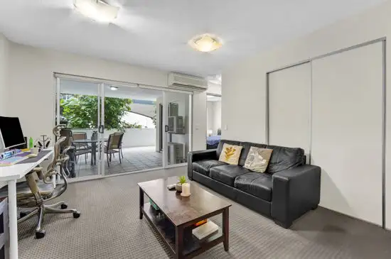 Main view of Homely unit listing, 2/78 Merivale Street, South Brisbane QLD 4101