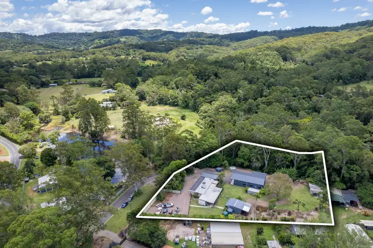 8 Carruthers Road, West Woombye QLD 4559