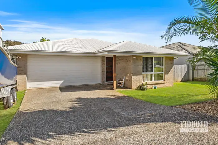 105 Bankswood Drive, Redland Bay QLD 4165