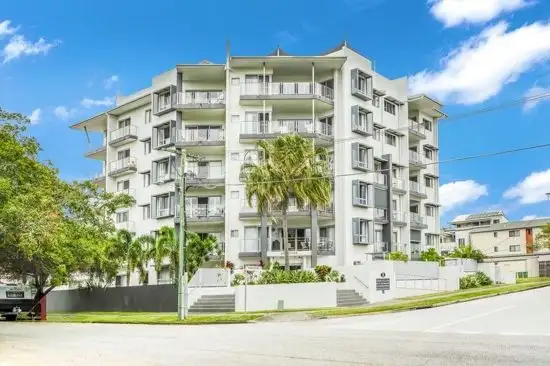 7/1 McNaughton St, Redcliffe QLD 4020