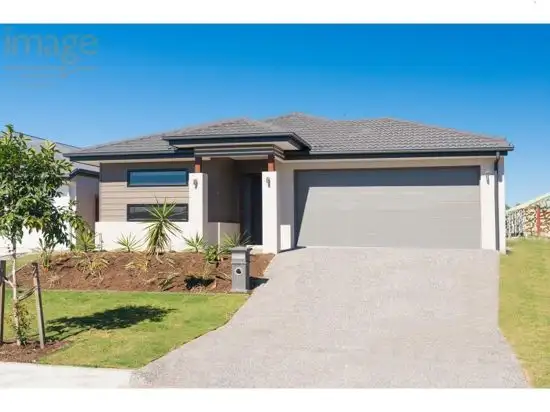 11 Saltwater Street, Pimpama QLD 4209