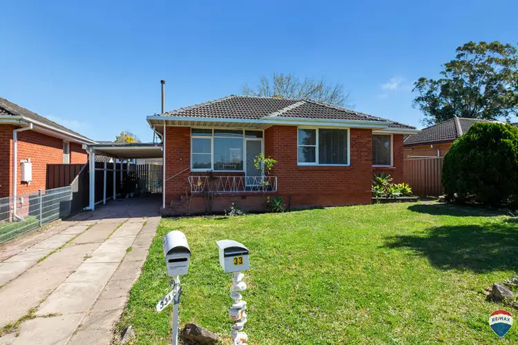 33 GIBSON AVENUE, Werrington NSW 2747