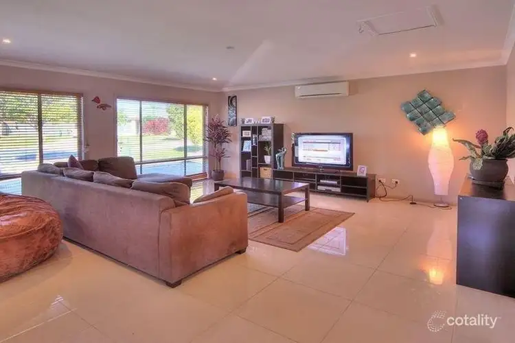 19 Nicole Place, Crestmead QLD 4132