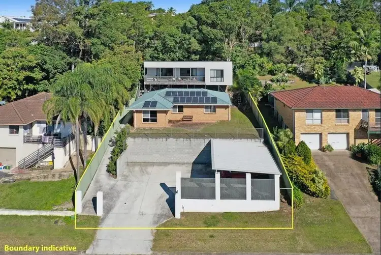11 Jancoon Court, Carrara QLD 4211