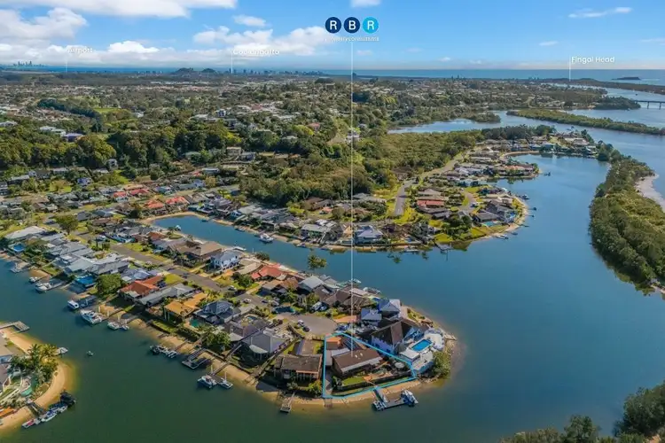 32 Captains Way, Banora Point NSW 2486