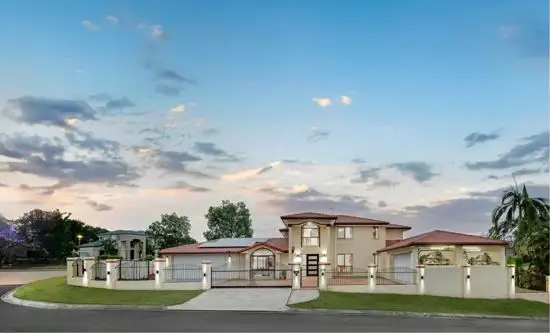 2 Yorkshire Place, Stretton QLD 4116