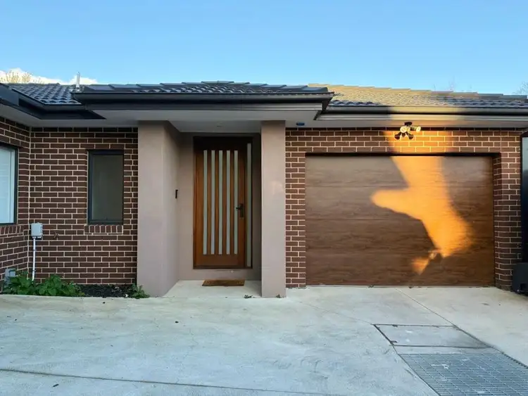 Main view of Homely house listing, 4/5 Bainbridge Close, Craigieburn VIC 3064
