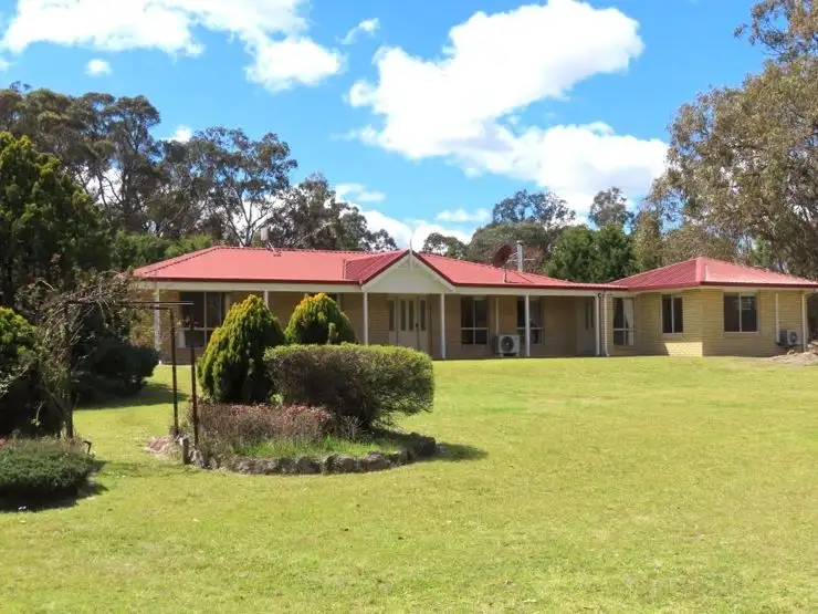 12 Plant Lane, Applethorpe QLD 4378