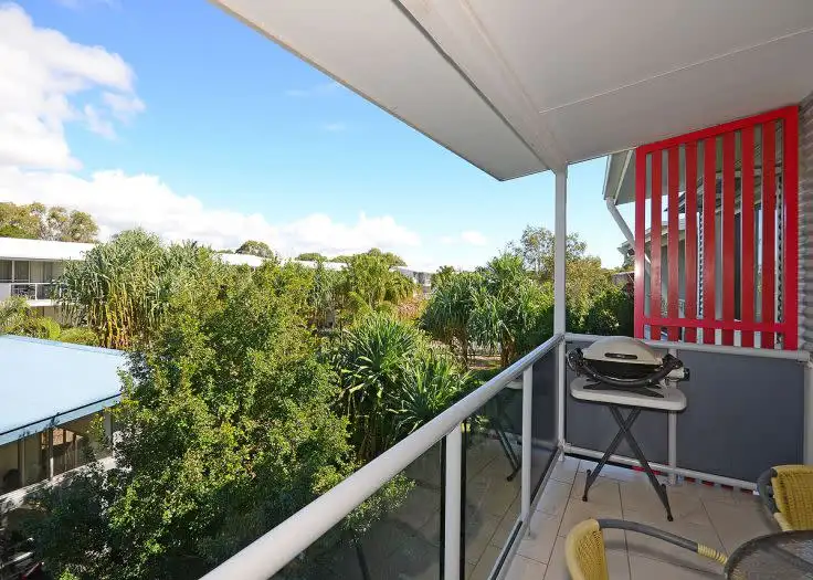 66/68 Pulgul Street, Urangan QLD 4655
