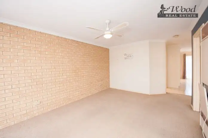 Fourth view of Homely unit listing, 1/2 Owen Court, Lavington NSW 2641