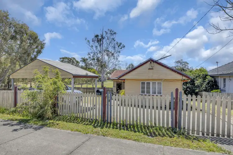 27 Denman Street, Leichhardt QLD 4305