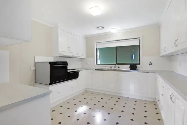 Fifth view of Homely house listing, 1/11 Corbett Crt, Deniliquin NSW 2710