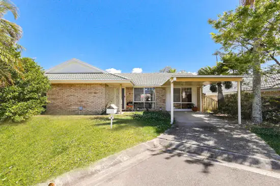 8 Conifer Close, Fitzgibbon QLD 4018