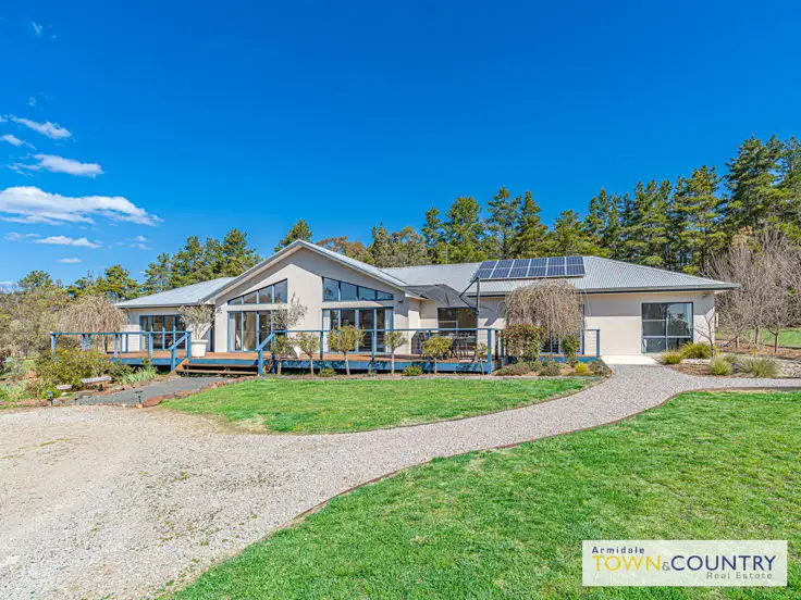 33 Yellowbox Drive, Armidale NSW 2350