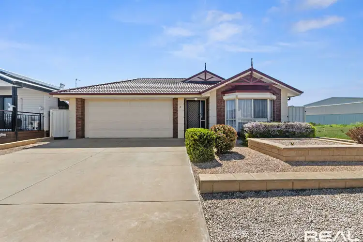 8 Kassa Road, North Beach SA 5556