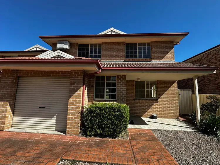 21A Solander Ave, West Hoxton NSW 2171