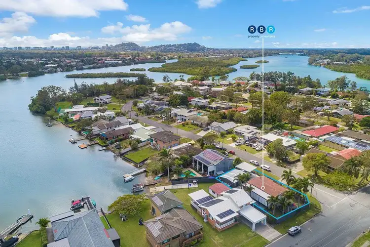 31 Lakes Drive, Tweed Heads West NSW 2485