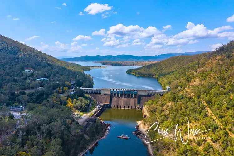 1 Guldbransen Street, Somerset Dam QLD 4312