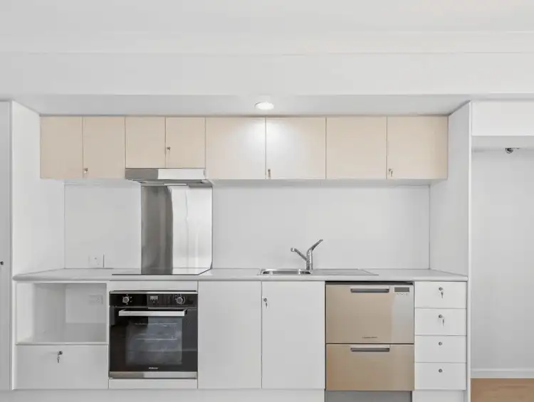 Second view of Homely house listing, 2/37 Vanessa Crescent, Cotswold Hills QLD 4350