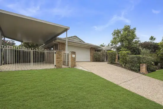 8 Avondale Crescent, Parkinson QLD 4115