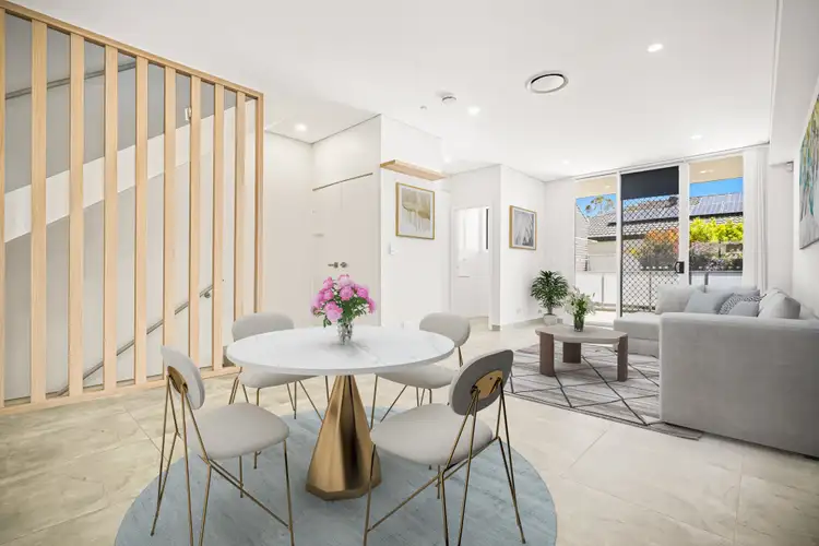 2/6 Charlotte St, Merrylands NSW 2160