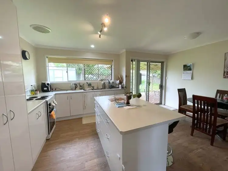 Fifth view of Homely house listing, 2/5 Montana Street, Wilsonton Heights QLD 4350