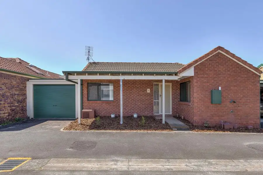 Main view of Homely villa listing, 4/2 Macleay Court, Banora Point NSW 2486