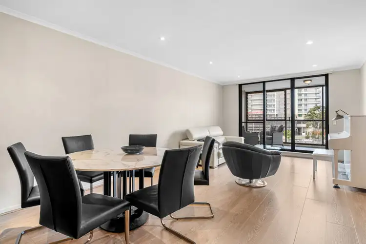 510/76 Rawson Street