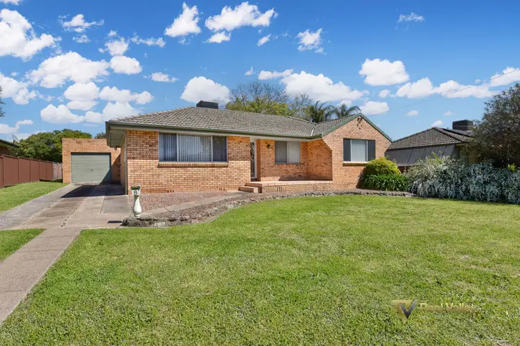 8 Erwin Street, Tamworth NSW 2340