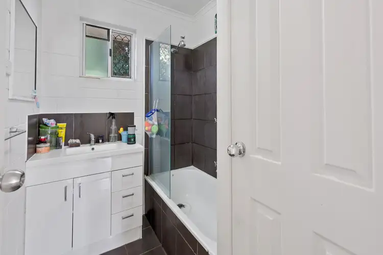 Seventh view of Homely house listing, 1/19 Lorraine Court, Andergrove QLD 4740