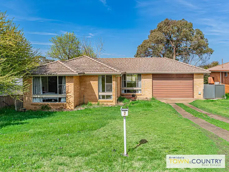 7 Bonnar Street, Armidale NSW 2350