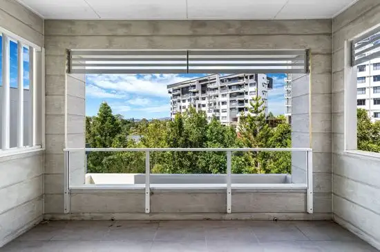 Fifth view of Homely house listing, 8 Brooklyn Crescent, Robina, Robina QLD 4226