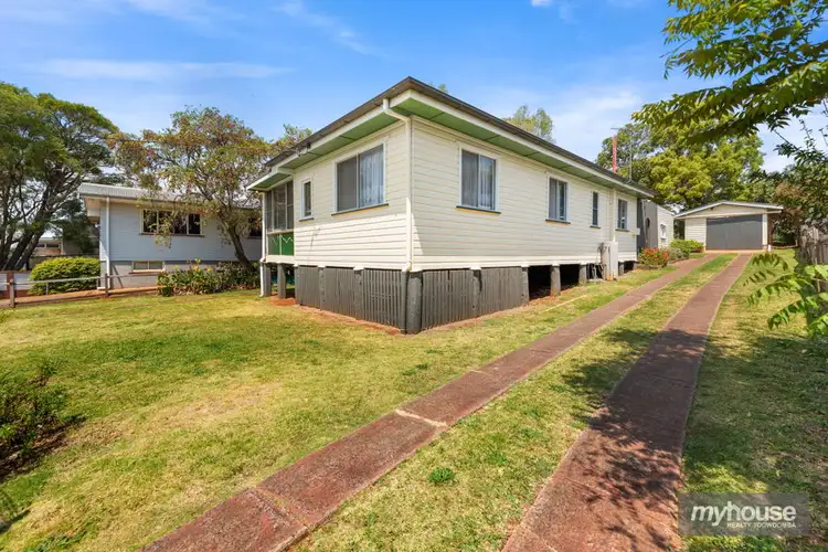 40 Underwood Crescent, Harristown QLD 4350