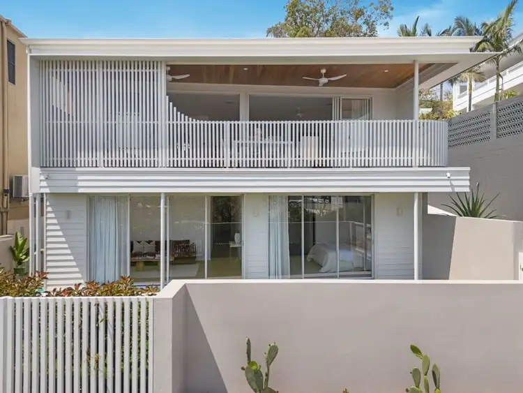369 Chatsworth Rd, Coorparoo QLD 4151