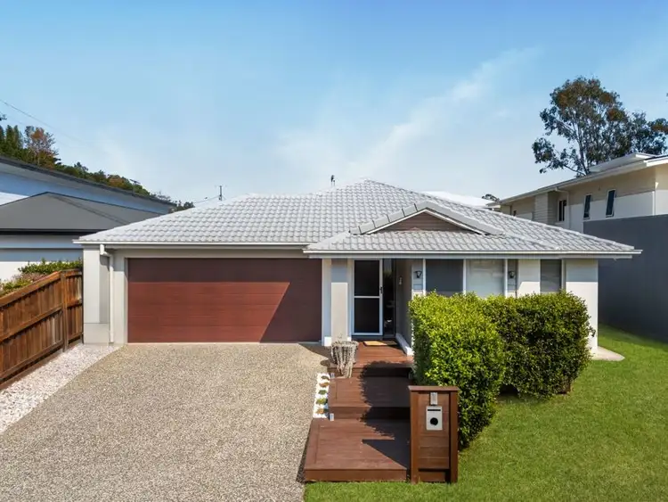 4 Feathertail Pl, Gumdale QLD 4154