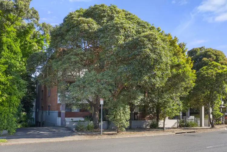 9/223-225 William Street