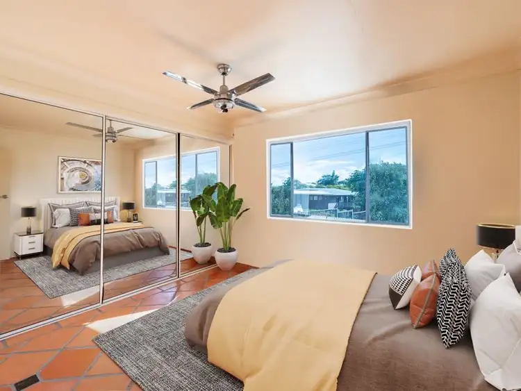 17 Crest Ave, Boyne Island QLD 4680