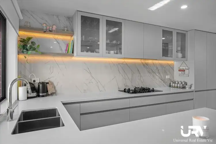 96 Langdon Cresent, Craigieburn VIC 3064